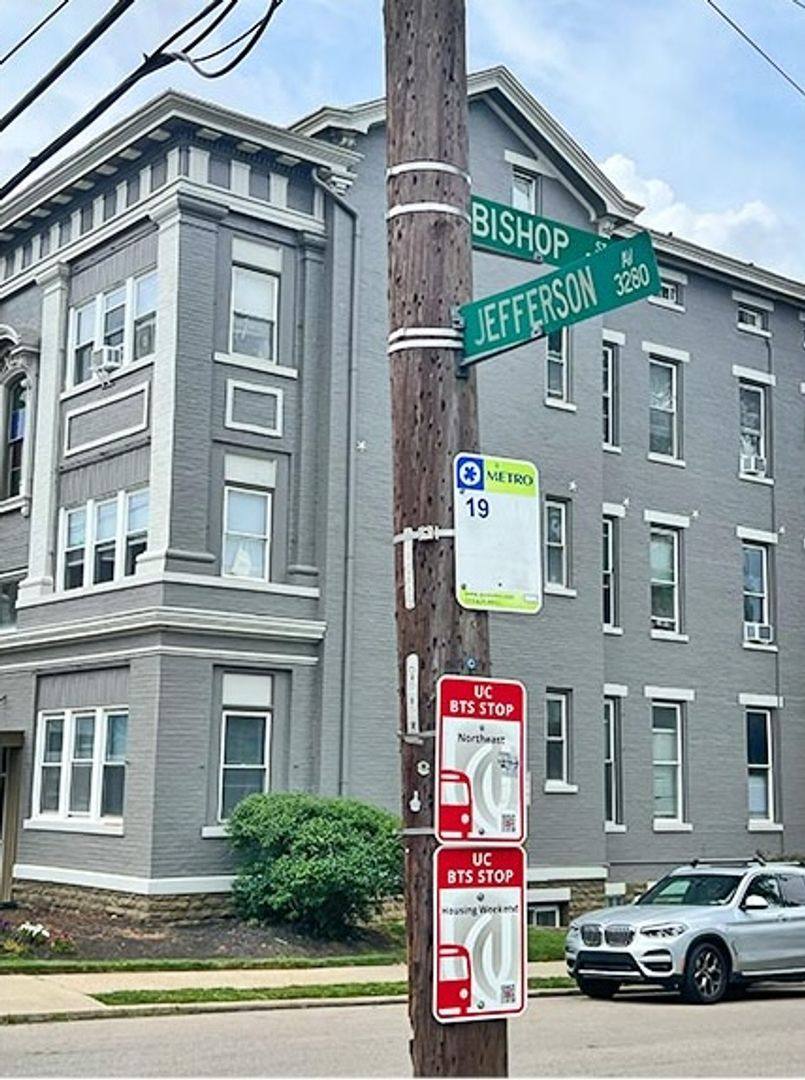 Apartment for rent at 3211 Jefferson Ave, Cincinnati, OH 45220