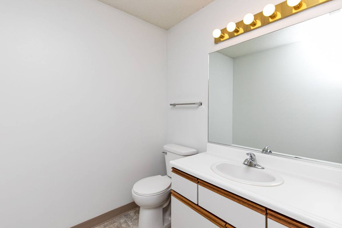 Apartment for rent at 2929 Beaver Ave, Des Moines, IA 50310