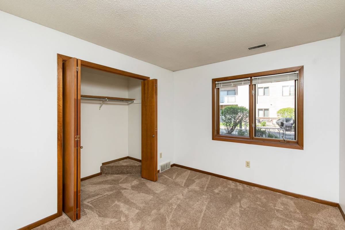 Apartment for rent at 2929 Beaver Ave, Des Moines, IA 50310