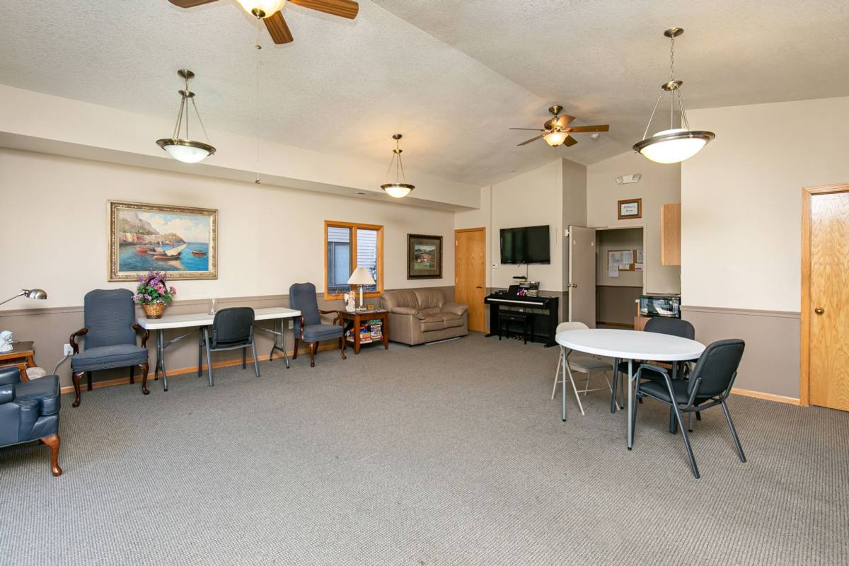 Apartment for rent at 2929 Beaver Ave, Des Moines, IA 50310