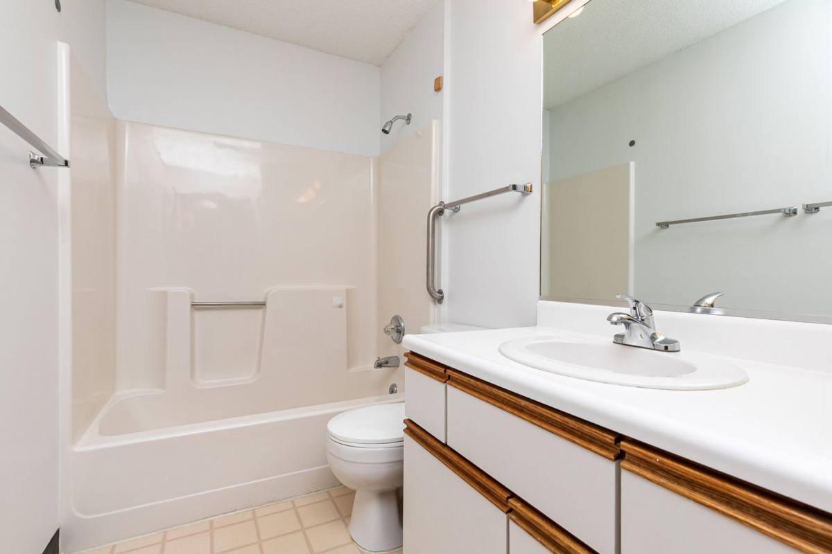 Apartment for rent at 2929 Beaver Ave, Des Moines, IA 50310