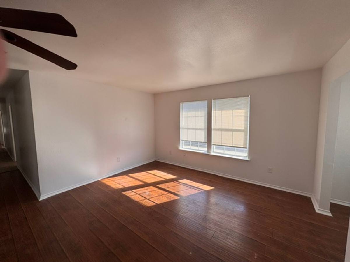 Apartment for rent at 108 McKinley, Garland, TX 75042