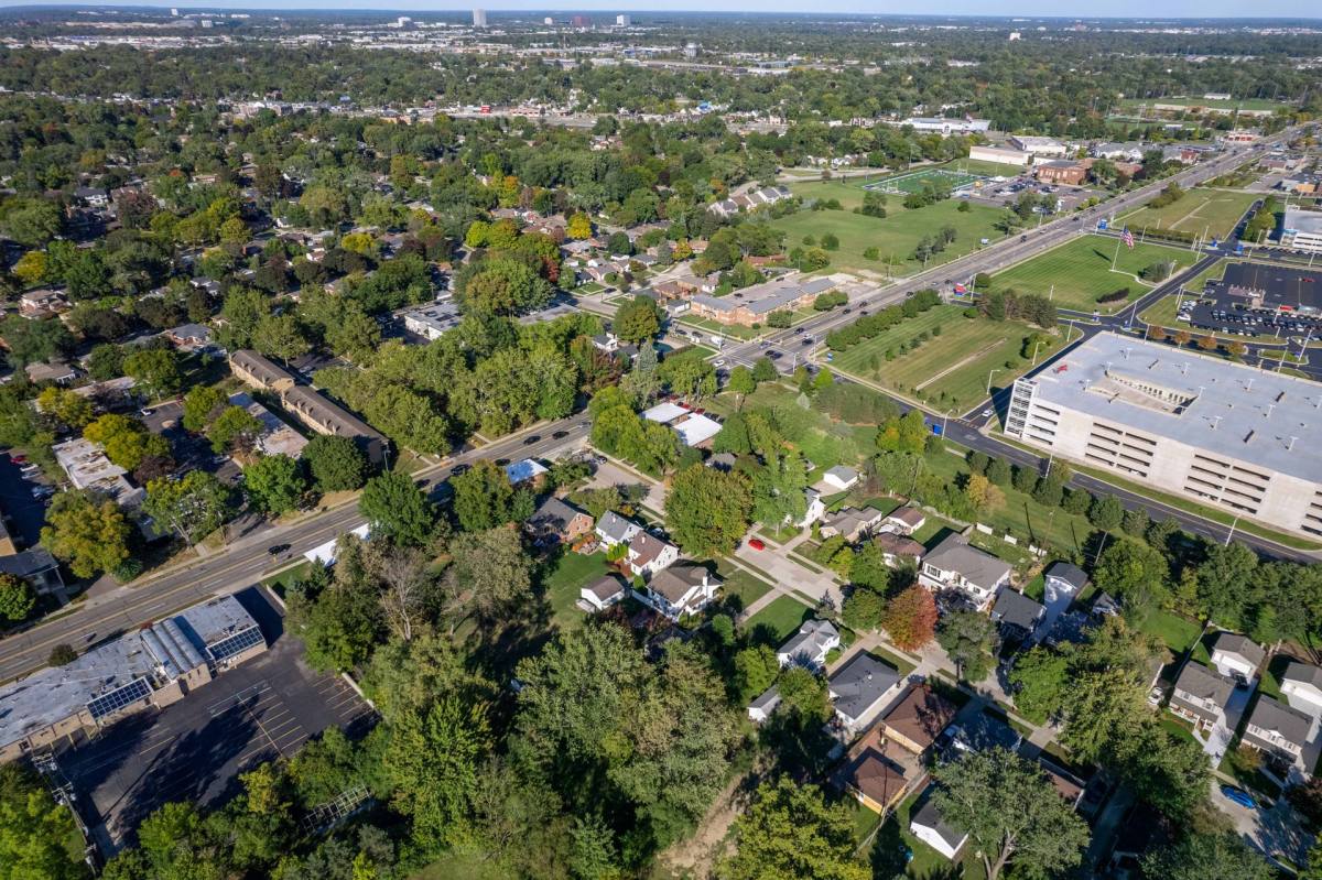 Apartment for rent at 3382 Harvard Rd, Royal Oak, MI 48073