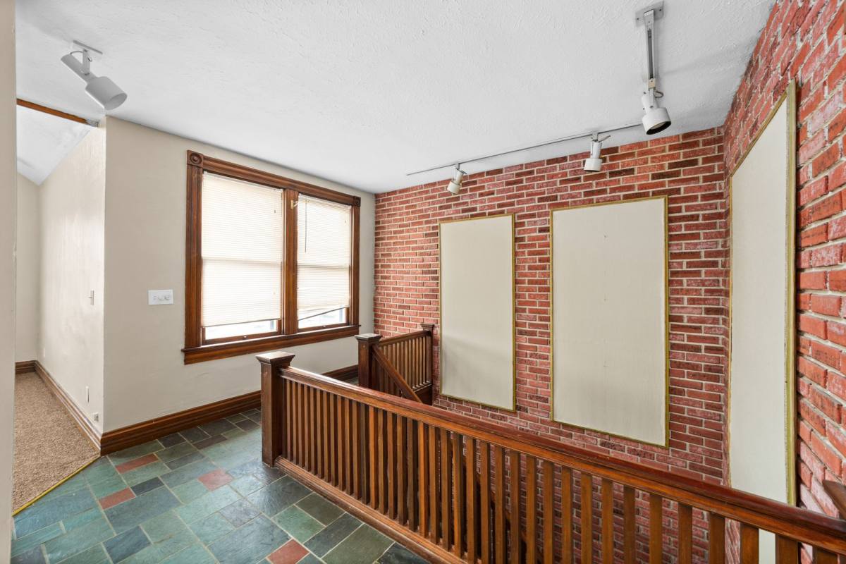 Apartment for rent at 9811 Marietta Ave, Cleveland, OH 44102