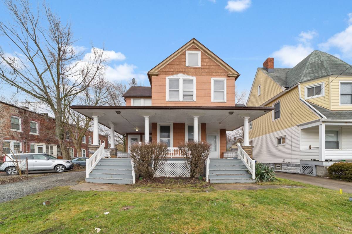 Apartment for rent at 9811 Marietta Ave, Cleveland, OH 44102