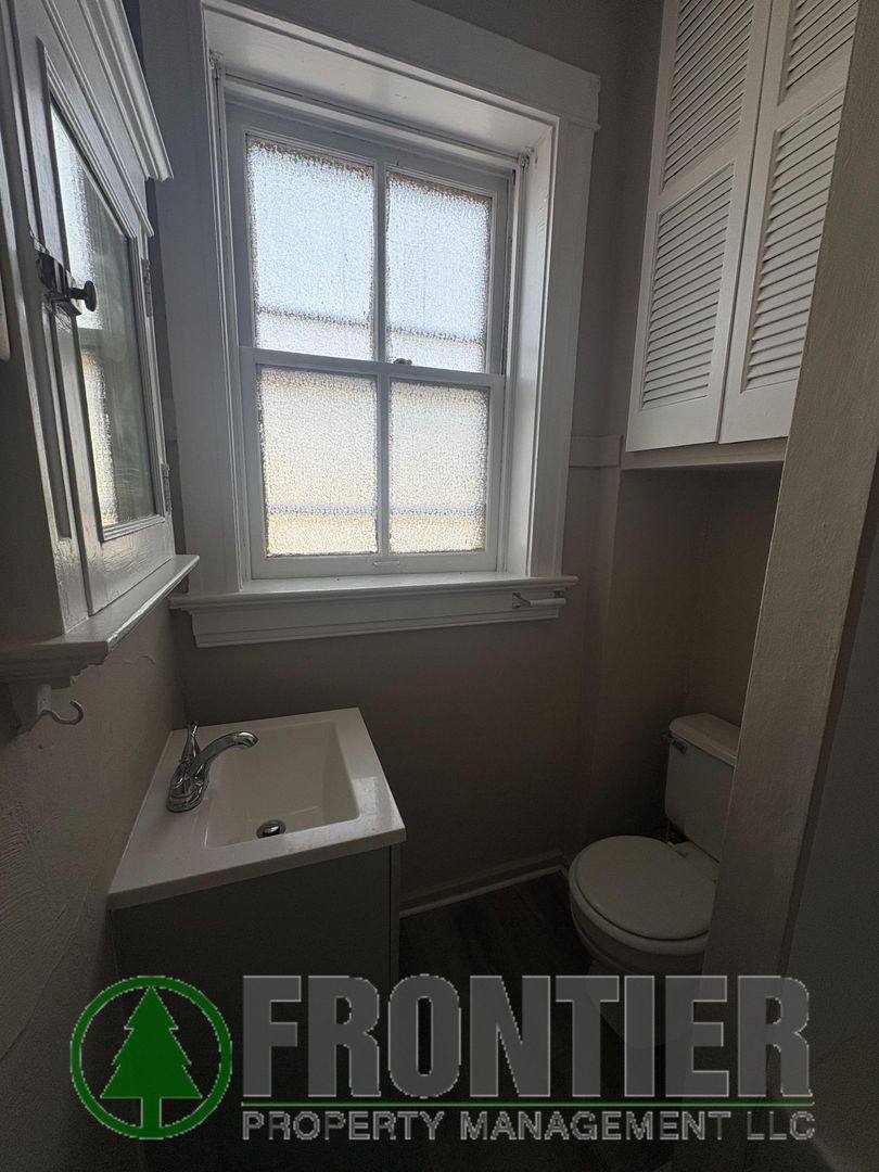 Apartment for rent at 4114 Osceola St, Saint Louis, MO 63116