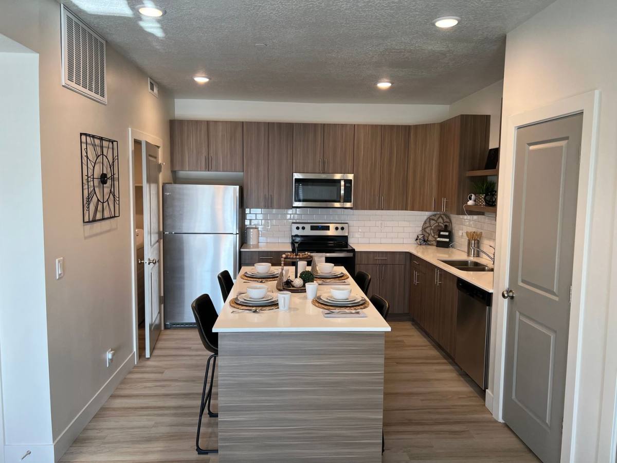 Apartment for rent at 2405 Hinckley Dr, Ogden, UT 84401