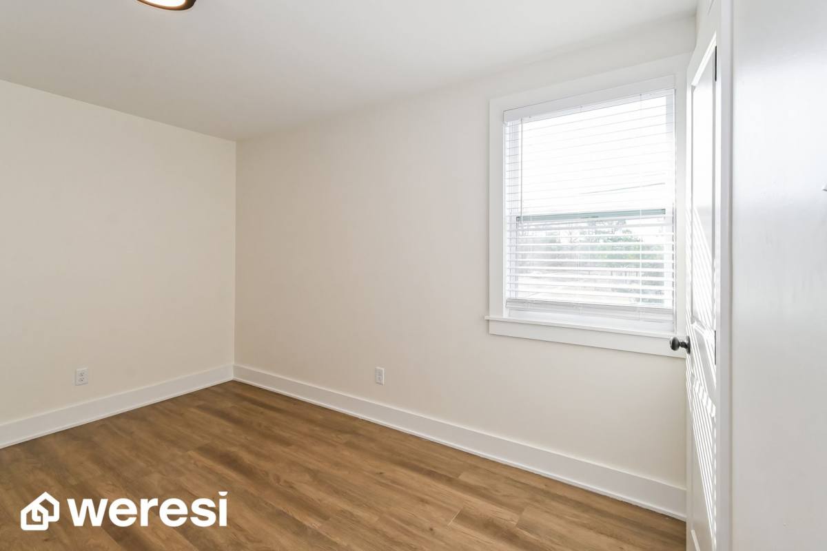 Apartment for rent at 160 Hayden Place, Memphis, TN 38111