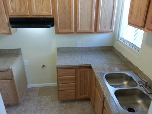 Apartment for rent at 1536-38 Locust Ave, Long Beach, CA 90813