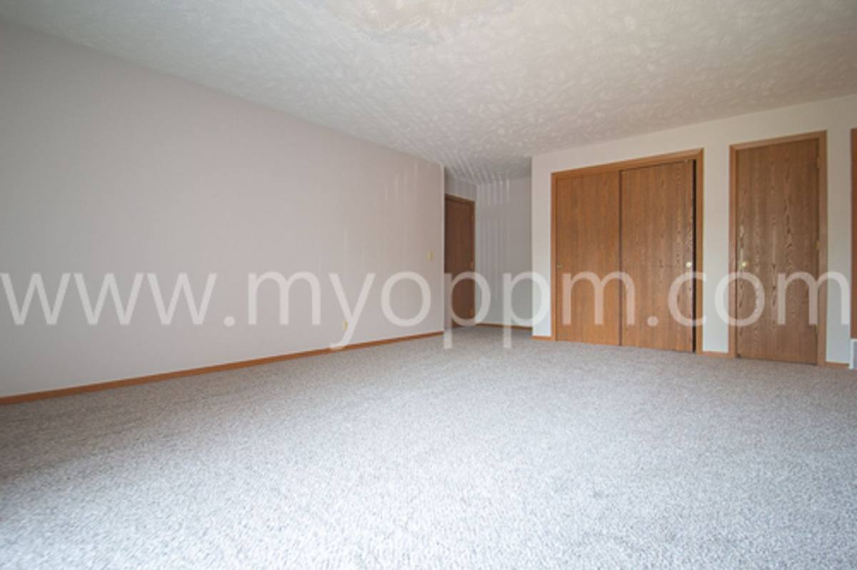 Apartment for rent at 1711 1715 N, Omaha, NE 68114