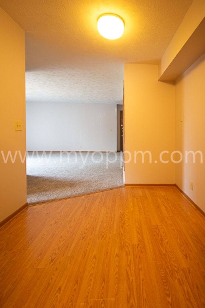 Apartment for rent at 1711 1715 N, Omaha, NE 68114