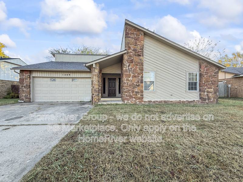 House for rent at 1209 S 29th St, Broken Arrow, OK 74014