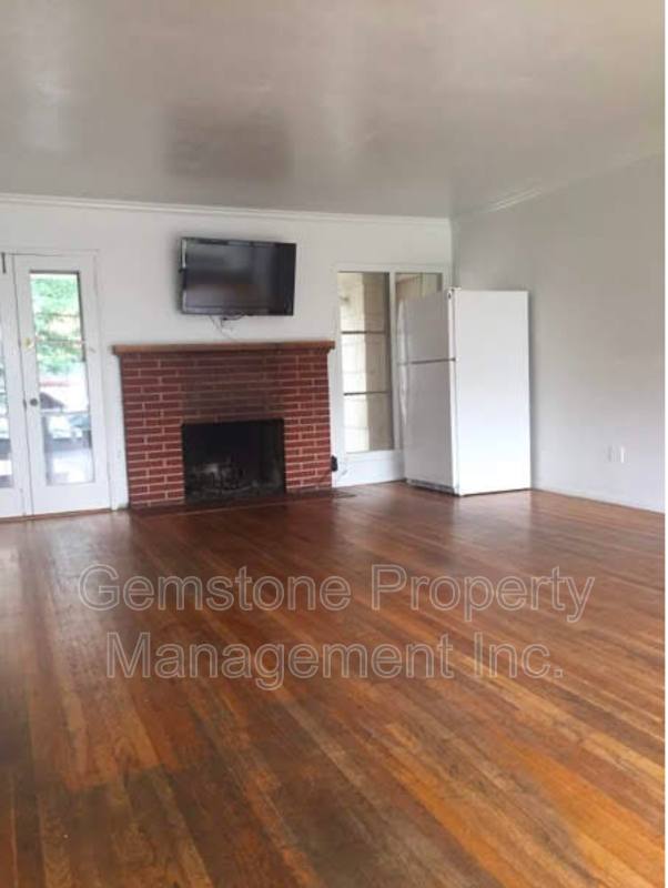 House for rent at 4938 Art St, San Diego, CA 92115