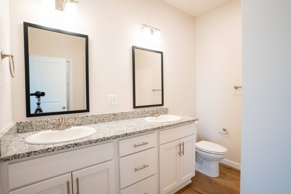House for rent at 1753 Cash Dr, Mount Vernon, MO 65712