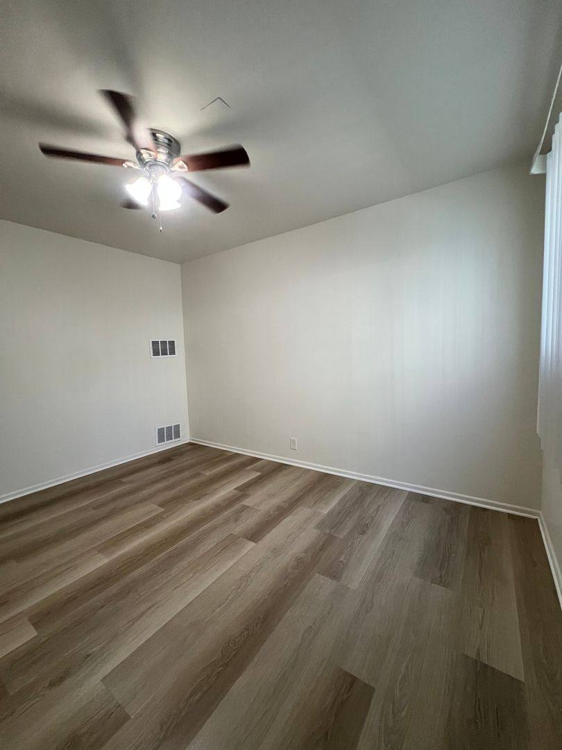 Apartment for rent at 1030 N Oxford Ave, Los Angeles, CA 90029