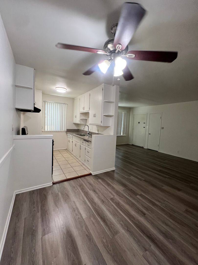 Apartment for rent at 1030 N Oxford Ave, Los Angeles, CA 90029