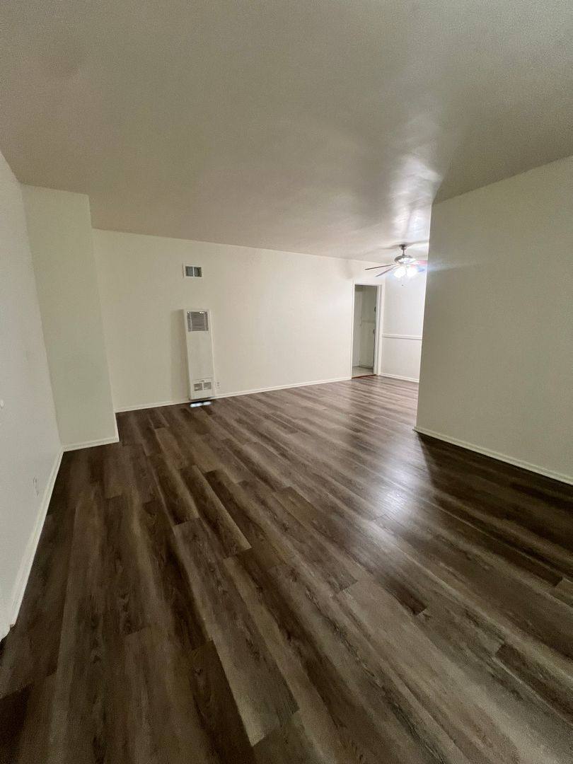 Apartment for rent at 1030 N Oxford Ave, Los Angeles, CA 90029
