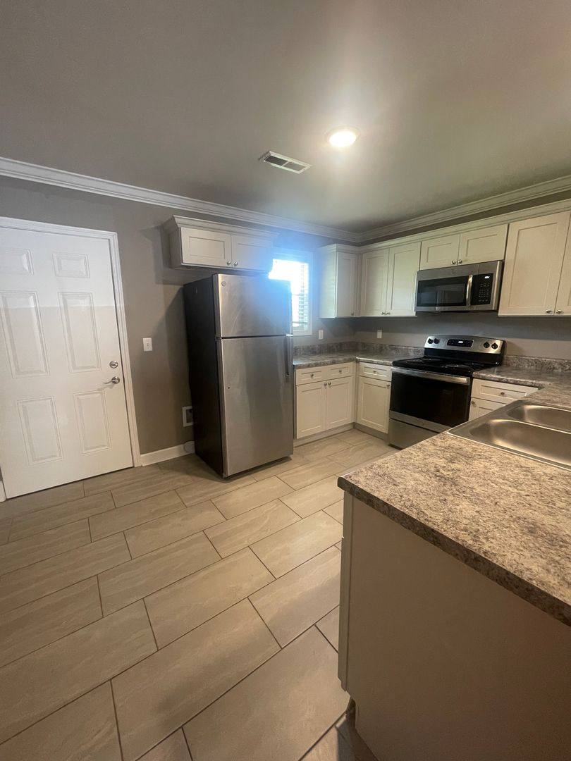 Apartment for rent at 400 Star Hill Place, Rogersville, AL 35652