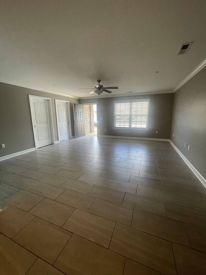 Apartment for rent at 400 Star Hill Place, Rogersville, AL 35652
