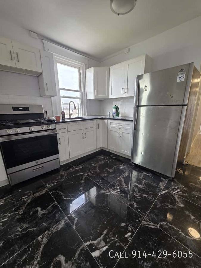 Apartment for rent at 52 Poplar St, Yonkers, NY 10701
