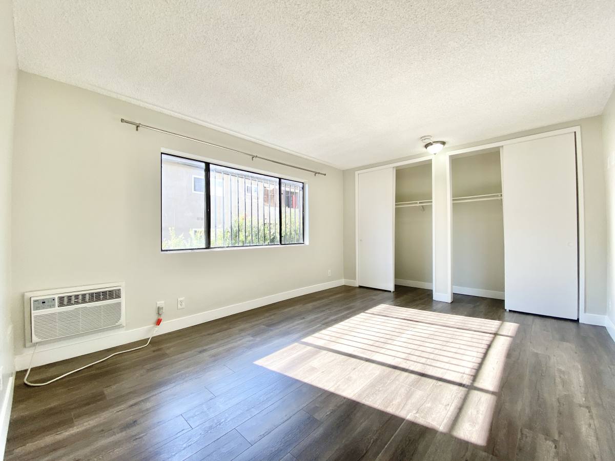 Apartment for rent at 981 Elden Ave #19, Los Angeles, CA 90006