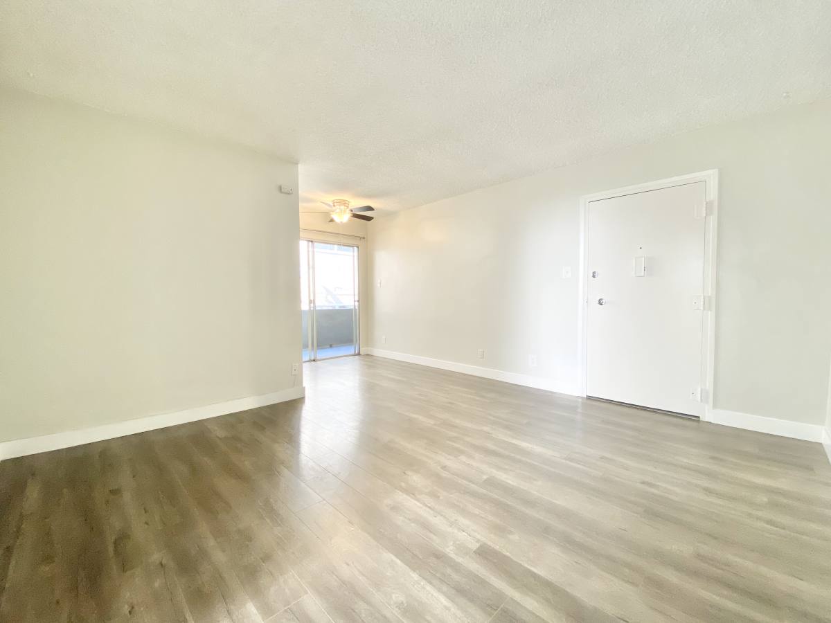 Apartment for rent at 981 Elden Ave #19, Los Angeles, CA 90006