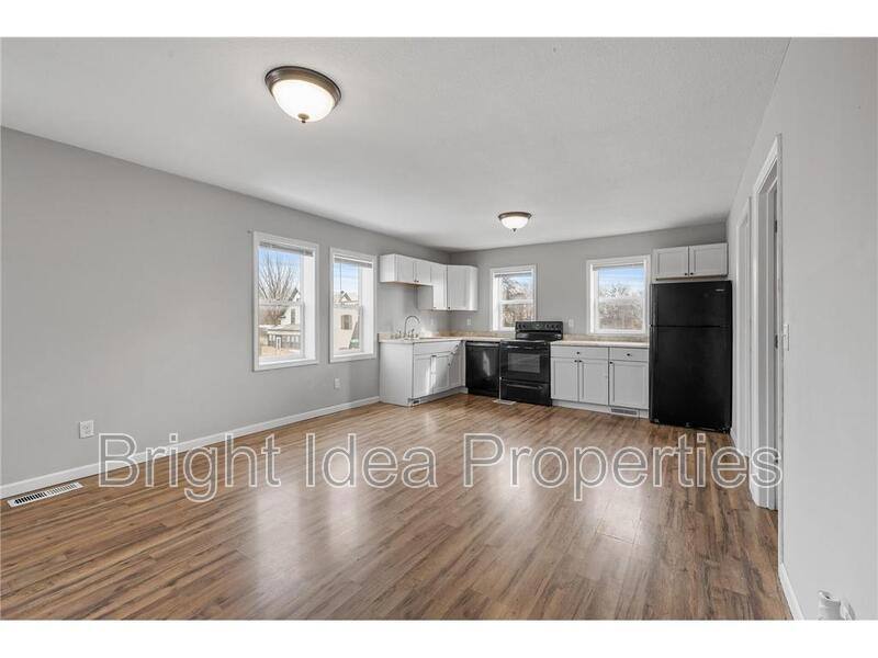Apartment for rent at 1051 Arkwright St #4, Saint Paul, MN 55130