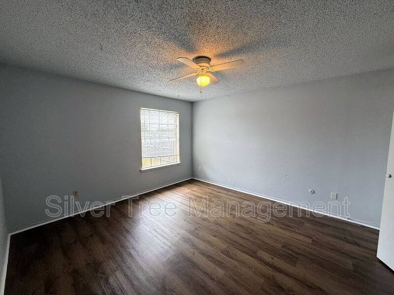 Apartment for rent at 4820 Wellesley Ave #A, Fort Worth, TX 76107
