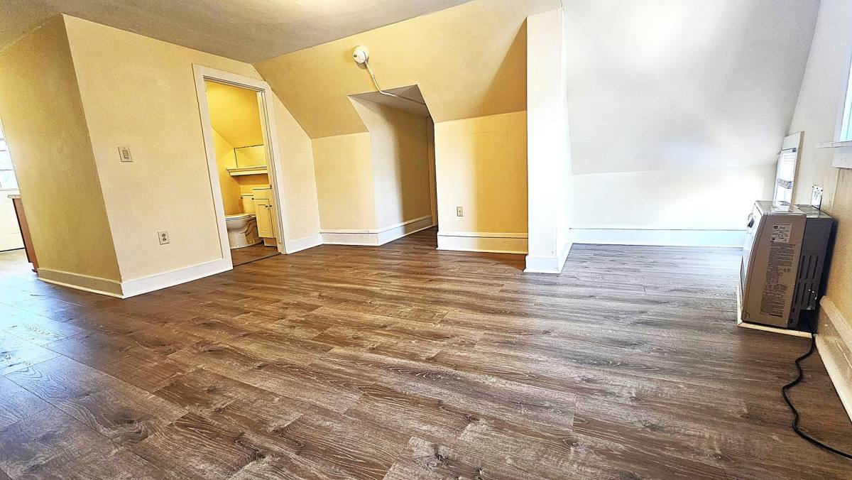 Apartment for rent at 86-92 Archibald St, Burlington, VT 05401
