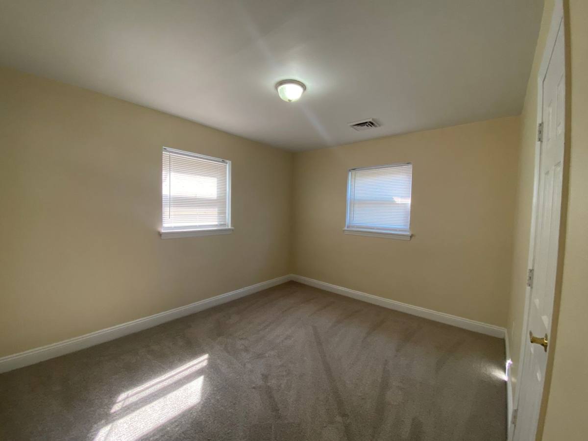 Apartment for rent at 2600 Green St, Harrisburg, PA 17110