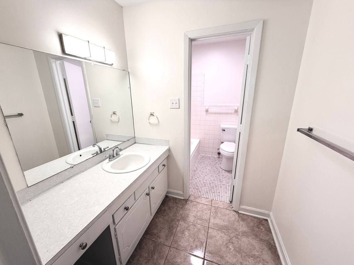 Apartment for rent at 2705 1 2 45th St, Meridian, MS 39305