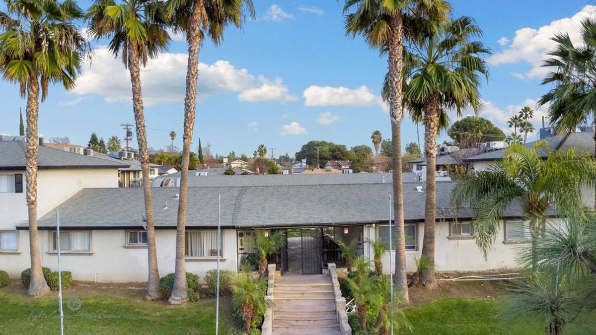 Apartment for rent at 4229-4317 Columbus St, Bakersfield, CA 93306