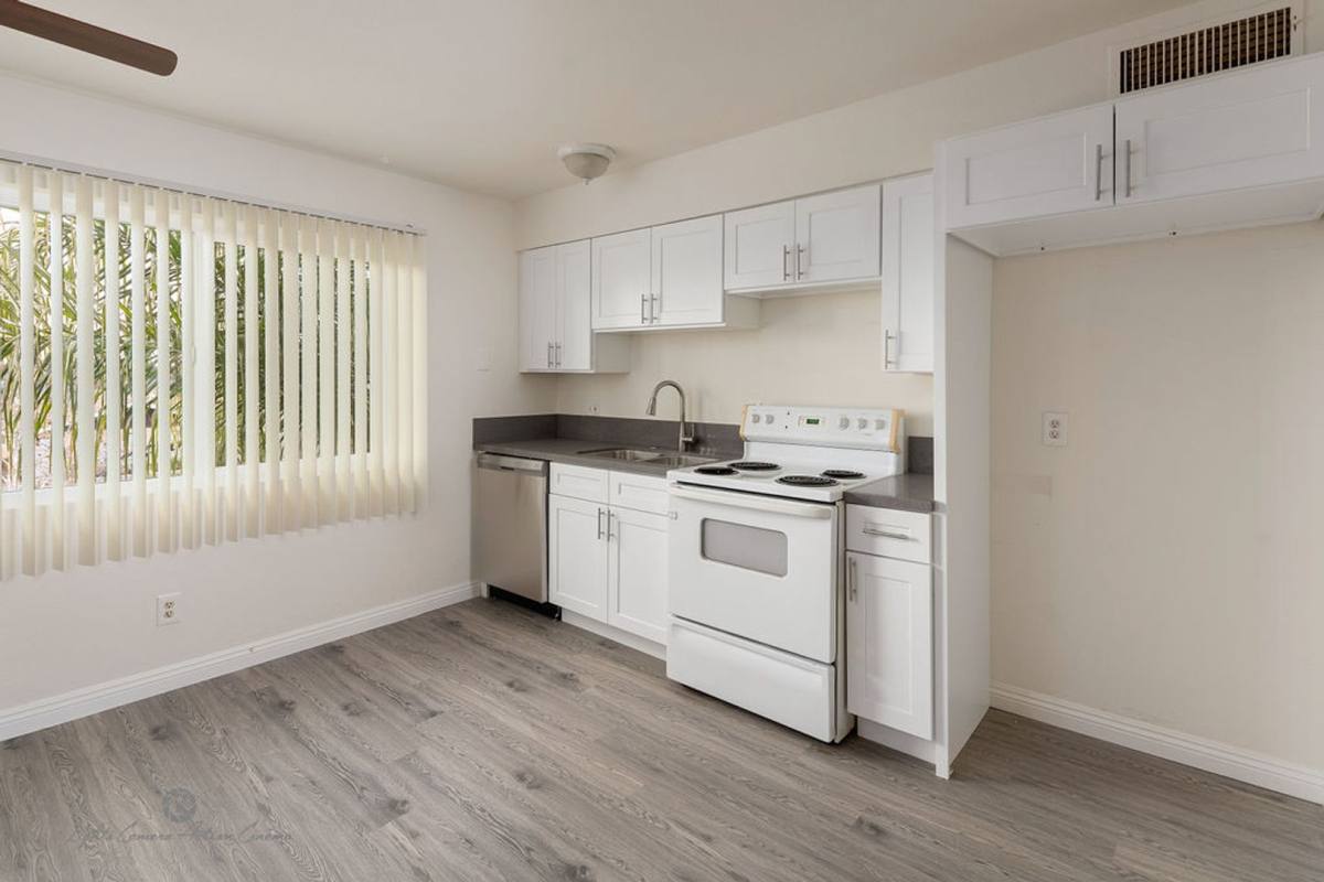 Apartment for rent at 4229-4317 Columbus St, Bakersfield, CA 93306