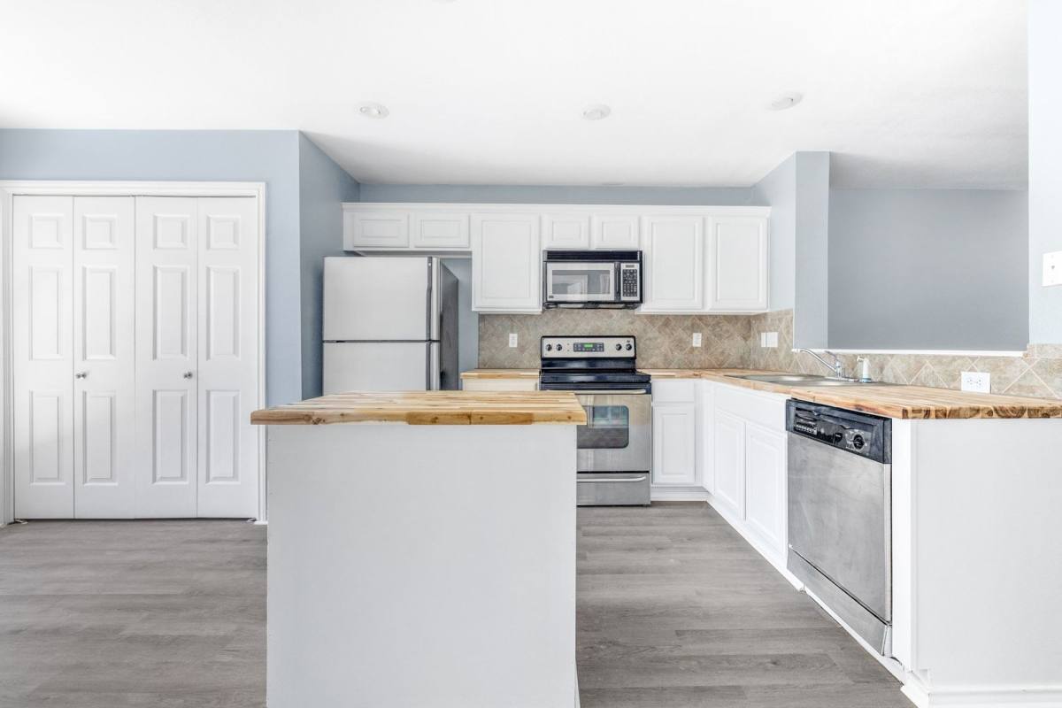 Apartment for rent at 805 N Main St, Salado, TX 76571