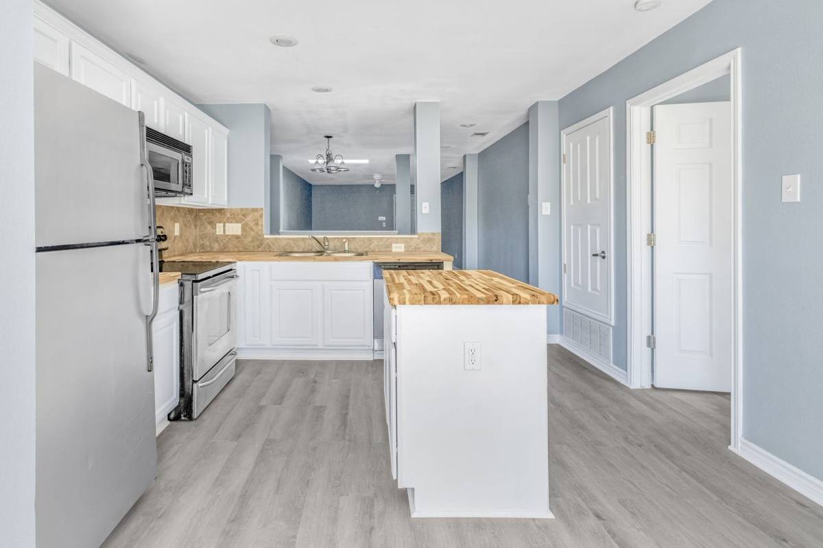 Apartment for rent at 805 N Main St, Salado, TX 76571