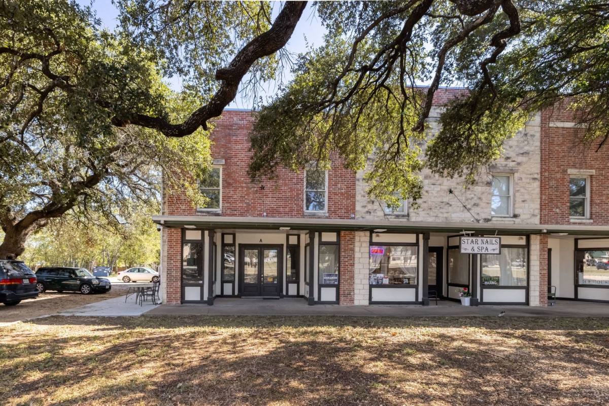Apartment for rent at 805 N Main St, Salado, TX 76571