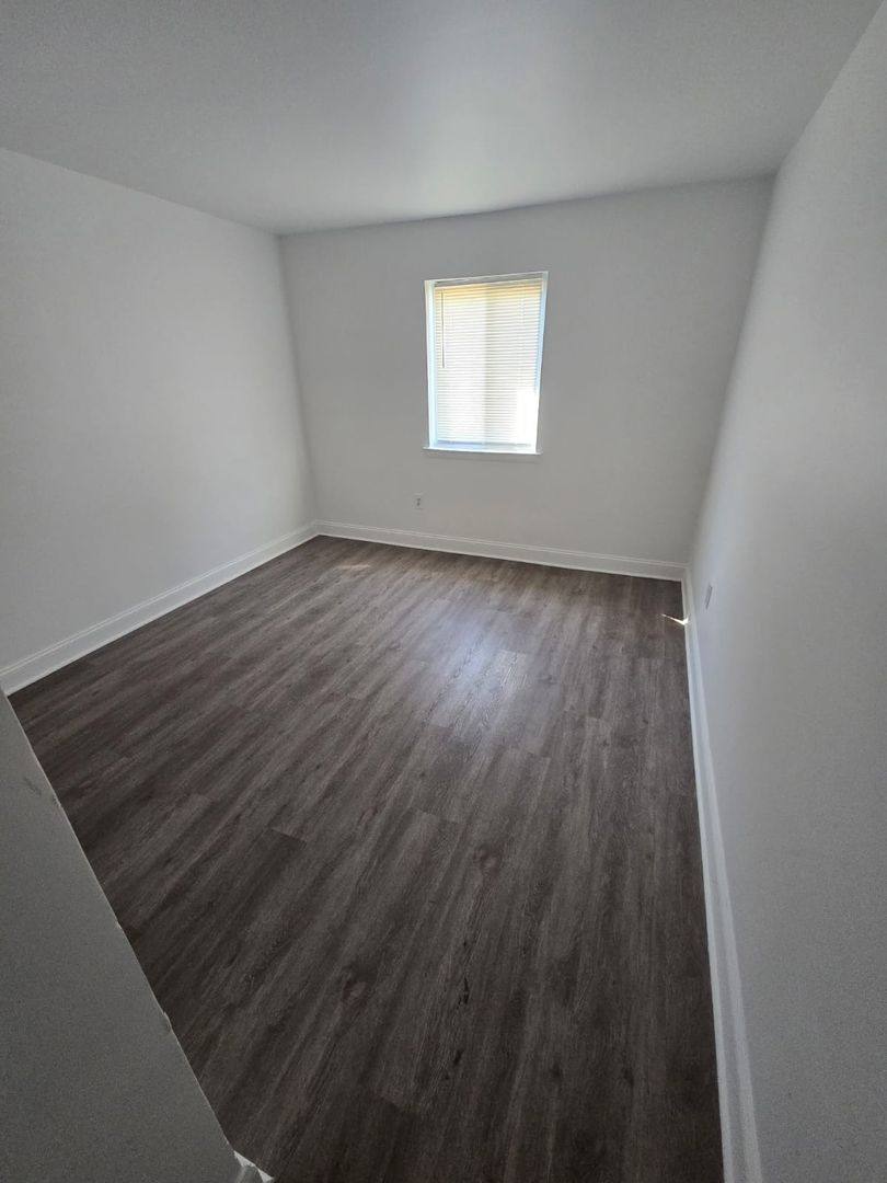 Apartment for rent at 1000 Ivorie Court, Burlington, NJ 08016