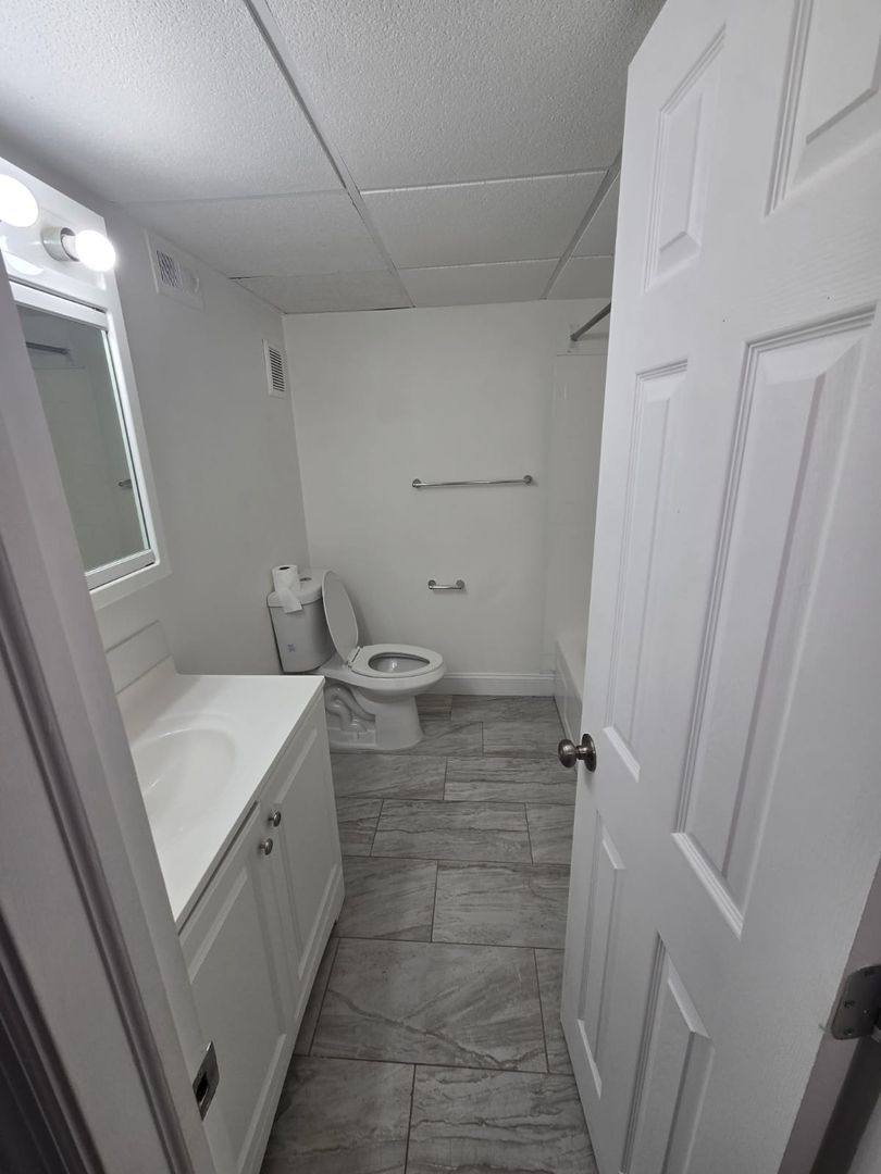 Apartment for rent at 1000 Ivorie Court, Burlington, NJ 08016