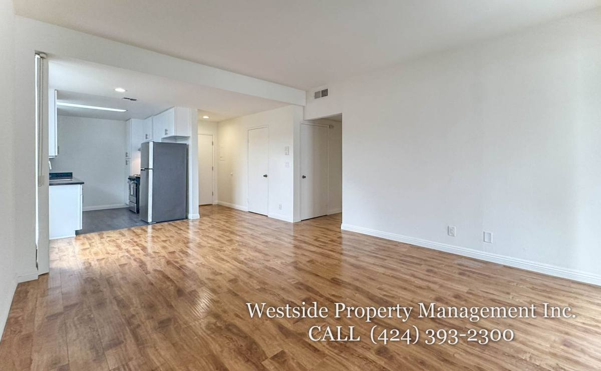 Apartment for rent at 1558 Brockton Ave #4, Los Angeles, CA 90025