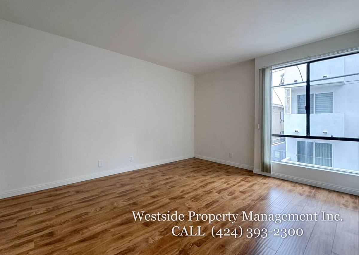 Apartment for rent at 1558 Brockton Ave #4, Los Angeles, CA 90025