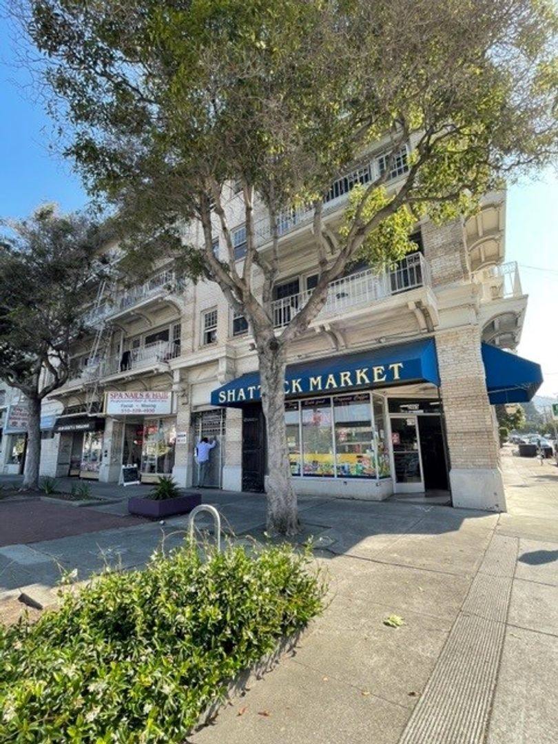 Apartment for rent at 2437 Shattuck Ave, Berkeley, CA 94704