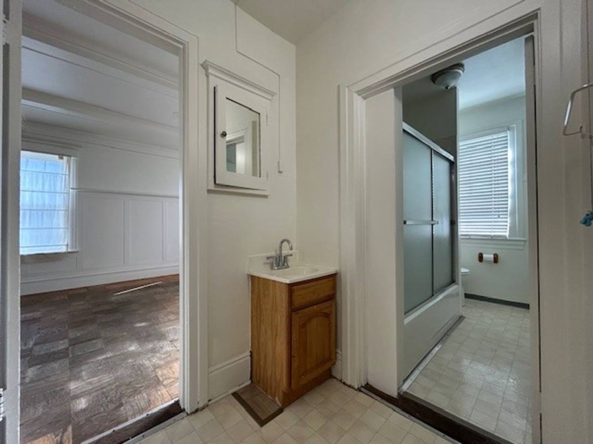 Apartment for rent at 2437 Shattuck Ave, Berkeley, CA 94704