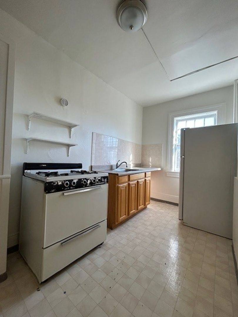 Apartment for rent at 2437 Shattuck Ave, Berkeley, CA 94704