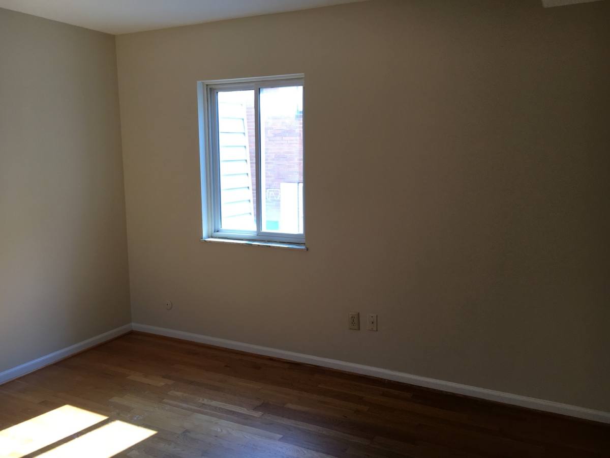 Apartment for rent at 450 E Norwich Ave, Columbus, OH 43201