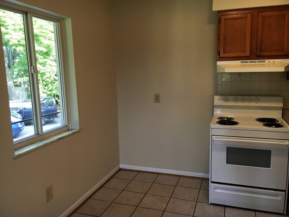 Apartment for rent at 450 E Norwich Ave, Columbus, OH 43201