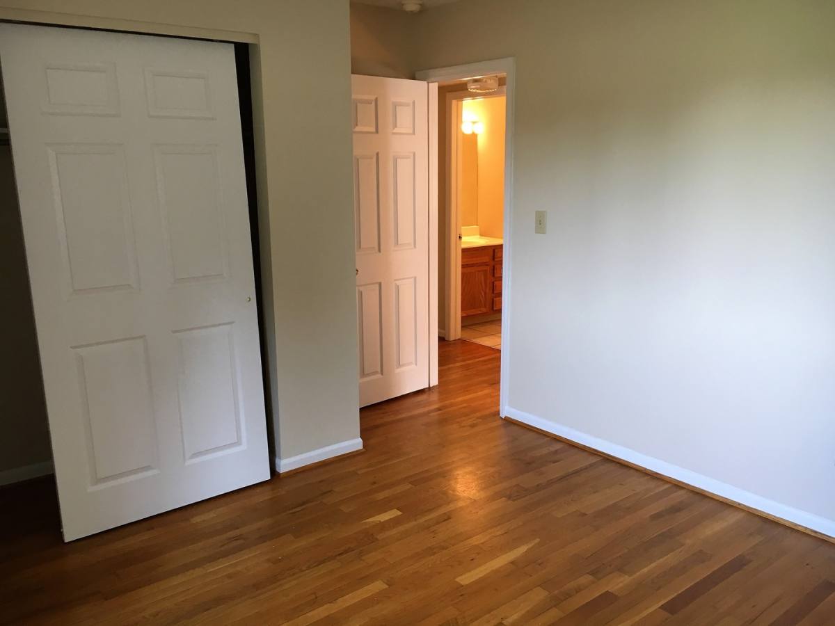 Apartment for rent at 450 E Norwich Ave, Columbus, OH 43201