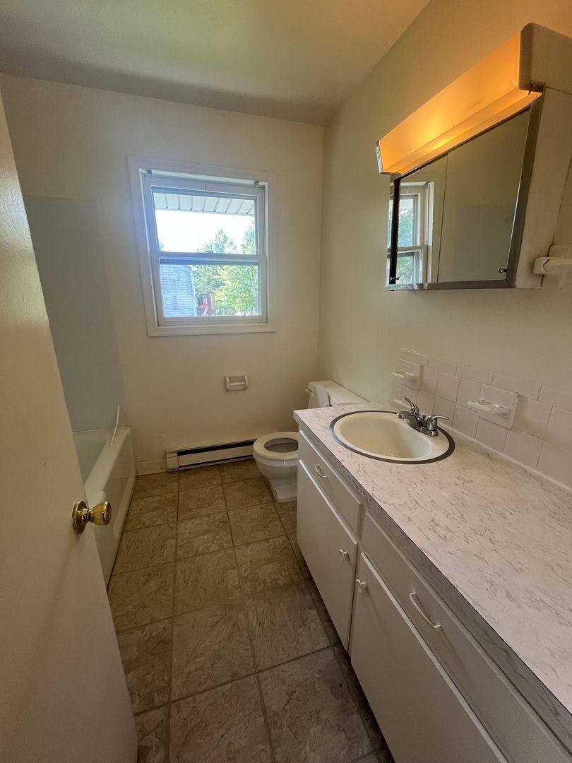 Apartment for rent at 207 Broce Dr, Blacksburg, VA 24060