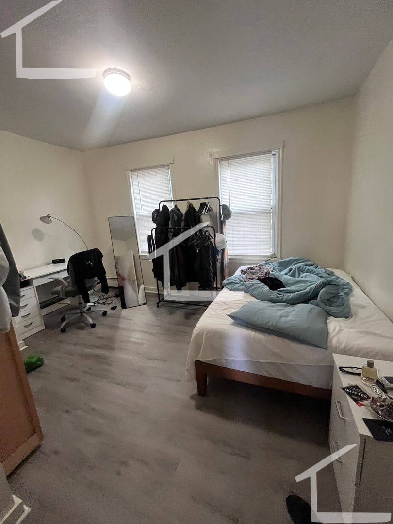 House for rent at 1582 Tremont St #4, Roxbury Crossing, MA 02120