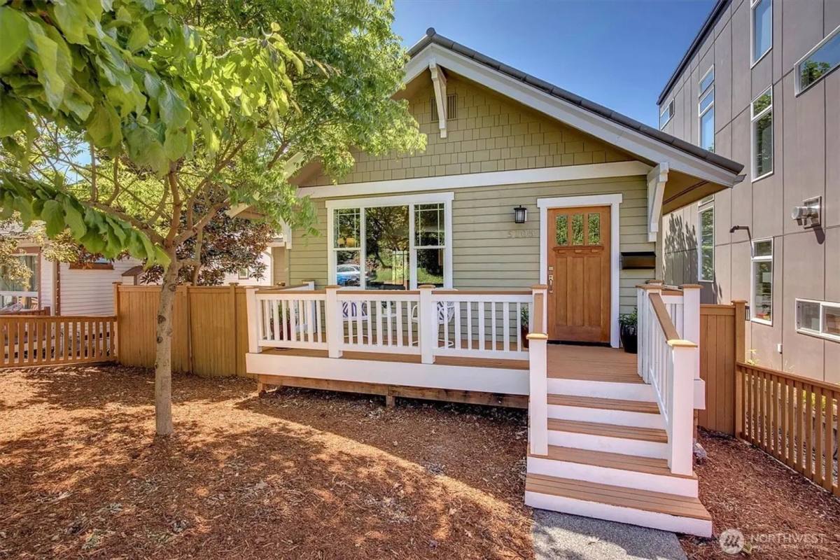 House for rent at 5105 46th Ave SW, Seattle, WA 98136