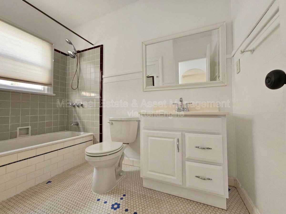 Apartment for rent at 807 Oro Terrace, San Pedro, CA 90731